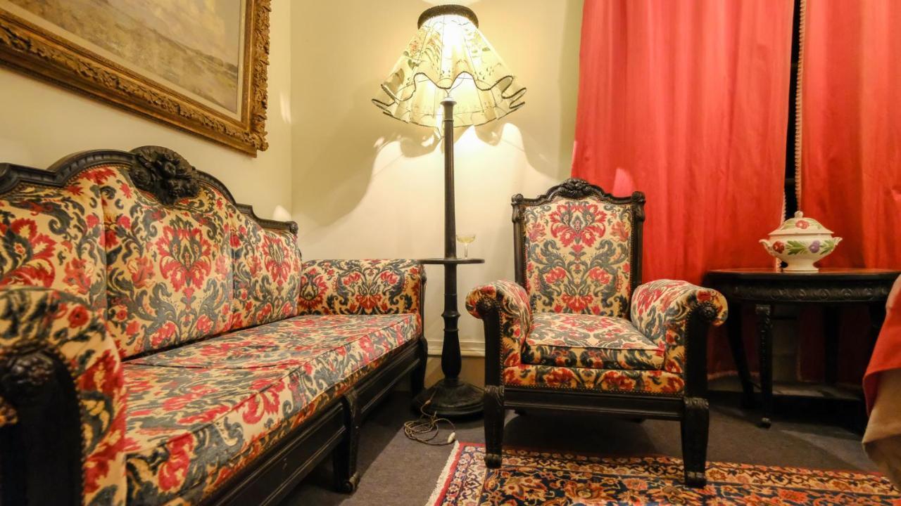 Private Castle With Park - Chateau Guillermo La Moncelle Ngoại thất bức ảnh